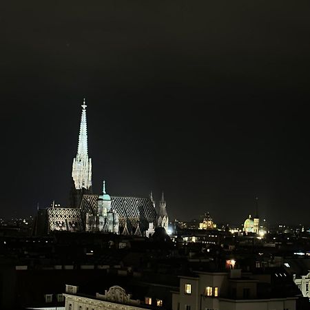 Center Apartment With 360° Rooftop Wien Eksteriør bilde