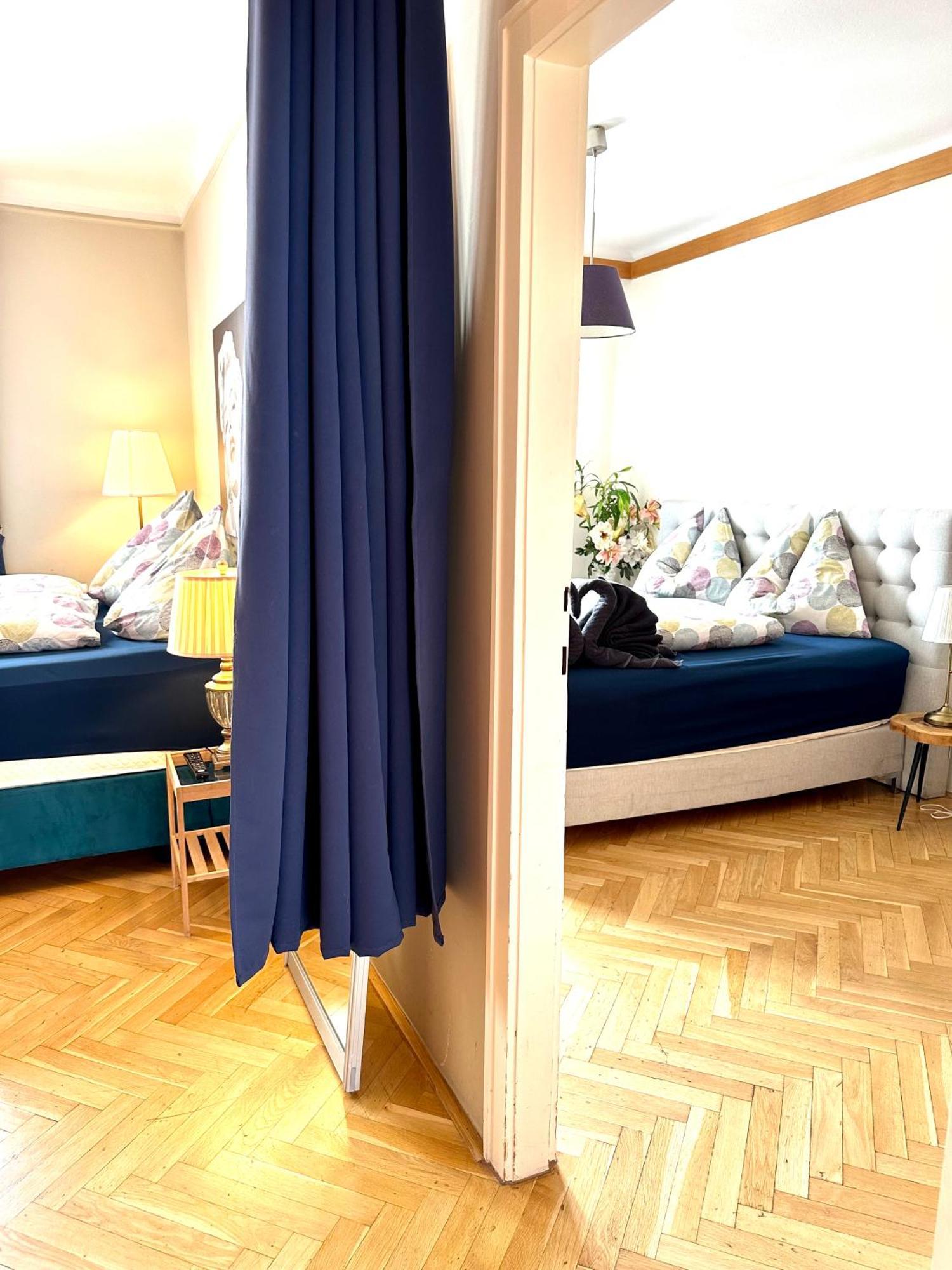 Center Apartment With 360° Rooftop Wien Eksteriør bilde